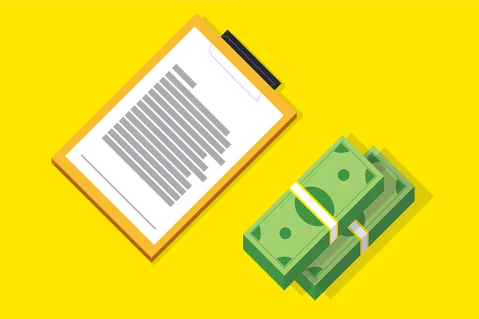 O ilustrație care prezintă un clipboard cu hârtie liniată, alături de un teanc de bancnote verzi. Decorul este minimalist, cu un fundal galben strălucitor care pune în evidență obiectele. Bancnotele sunt legate cu benzi albe, iar clipboardul are o clemă neagră în partea de sus.