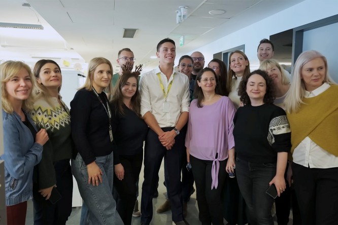 David Popovici, ceo pentru o zi la Raiffeisne